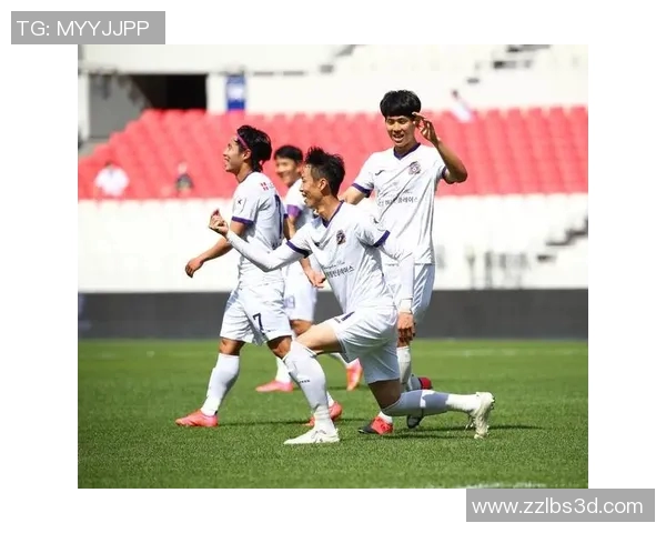 超级对决VAR与裁判的巅峰较量成为赛场新焦点引发热议